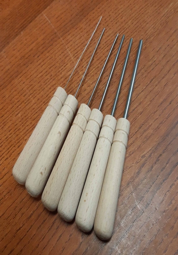 Needle tools