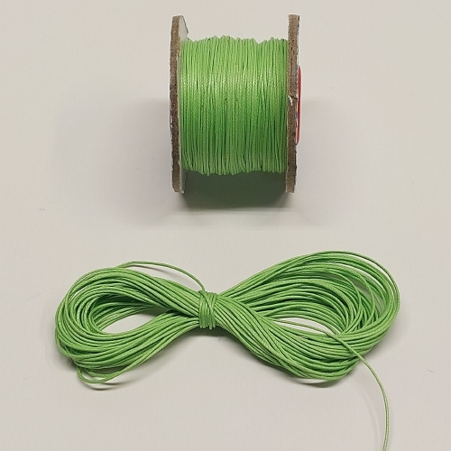 Gevlochten en gewaxt koord 0,4 mm - light green