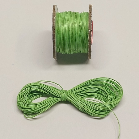 Braided and waxed cord  0,4 mm - light green